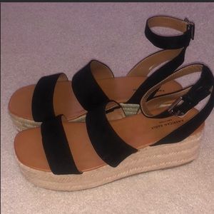 American Eagle platform sandals